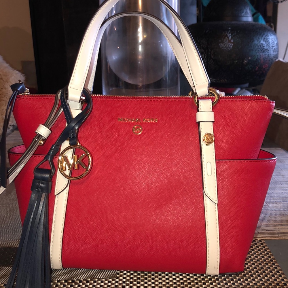 SOLD $80.00Michael Kors